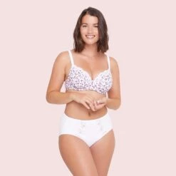 Soutien-gorge Emboîtant Avec Armatures Blanc Emily Coton 7 Soutien-gorge Emboîtant Avec Armatures Blanc Emily Coton -Bestform Lingerie Boutique BL23330 9A2 WEB 3