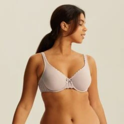 Soutien-gorge Emboîtant Avec Armatures Beige Noisette Stockholm -Bestform Lingerie Boutique BL44446 042 WEB 1 604699ea b6cf 4e32 b234 24b9d2b51f9f