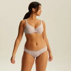 Soutien-gorge Emboîtant Avec Armatures Beige Noisette Stockholm -Bestform Lingerie Boutique BL44446 042 WEB 3 8aa5b7bb 2e1b 45fb ba92 54cd16db0ff6