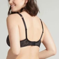 Soutien-gorge Emboîtant Avec Armatures Noir Just Me -Bestform Lingerie Boutique BL44492 030 WEB 22 6b1e81c5 b6a2 4665 bd08 ece09cd03153