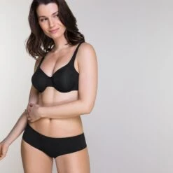 Slip Noir Livorne -Bestform Lingerie Boutique CL02875 030 WEB 3 339834a2 0098 4c5a affe f9b8b19b1bc1