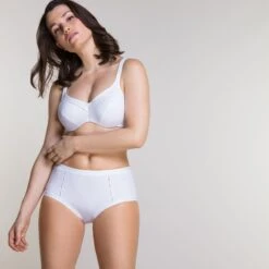 Soutien-gorge Minimizer Avec Armatures Blanc Bari -Bestform Lingerie Boutique CL16871 010 WEB 3