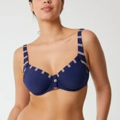 Haut De Maillot Avec Armatures Marine Précieux TAVOLARA -Bestform Lingerie Boutique CS14103 A27 WEB 11 e32314b5 2f17 45c3 af1a 7f0de9b8724e